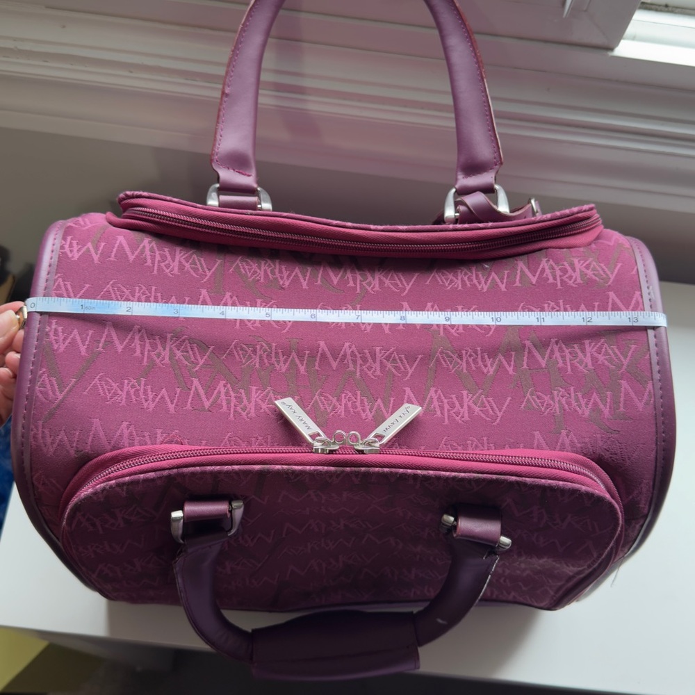 Mary Kay Carry-On Bag - Like NEW! - Picture 3 of 13